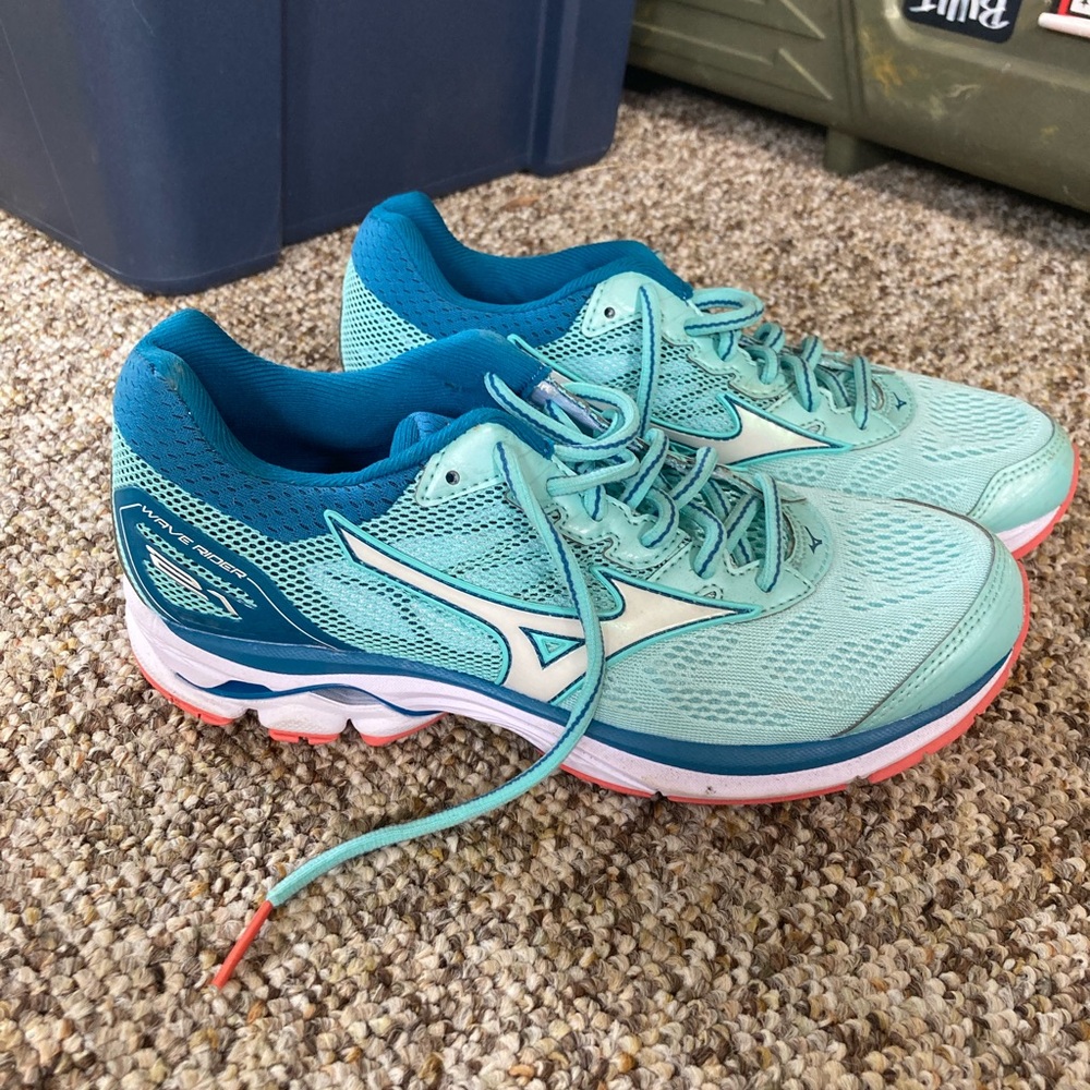 Mizuno Wave Rider 21
